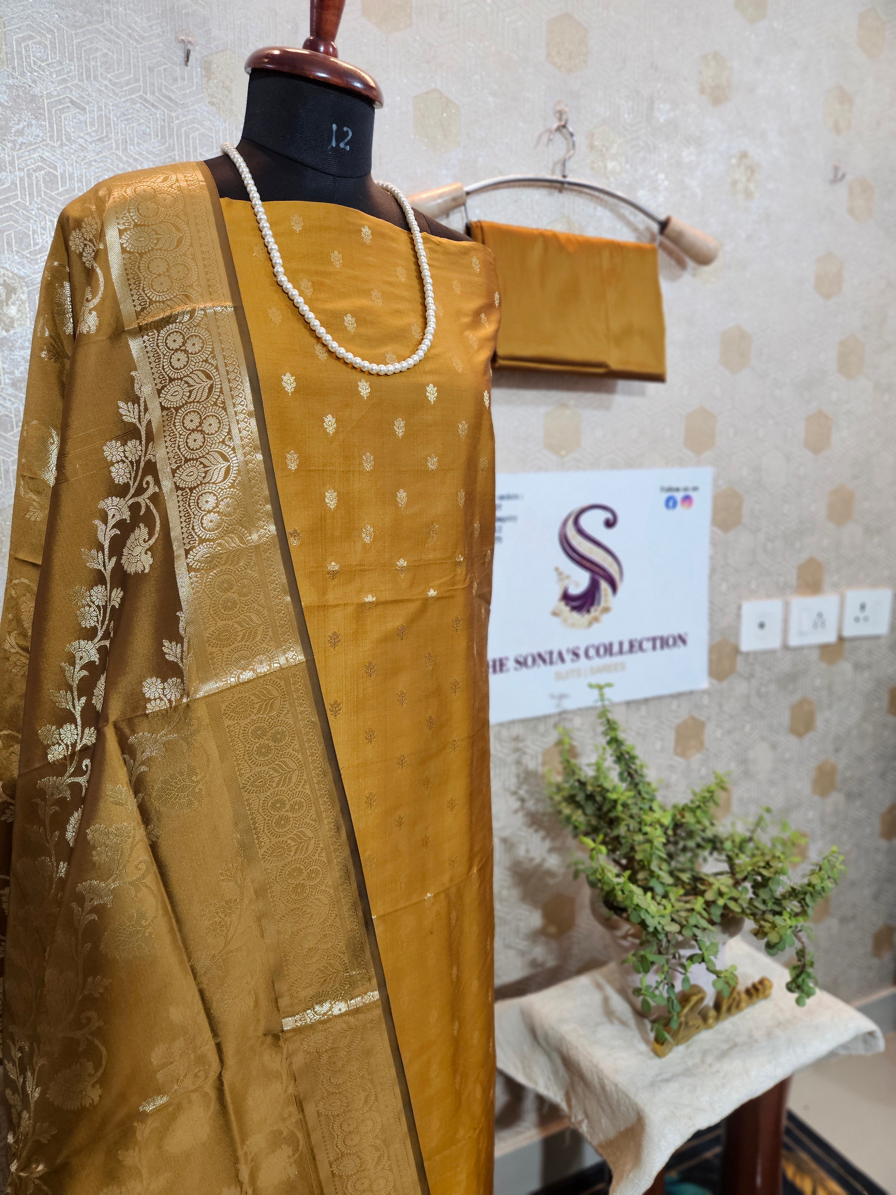 071 : Golden Banarsi Silk Suit