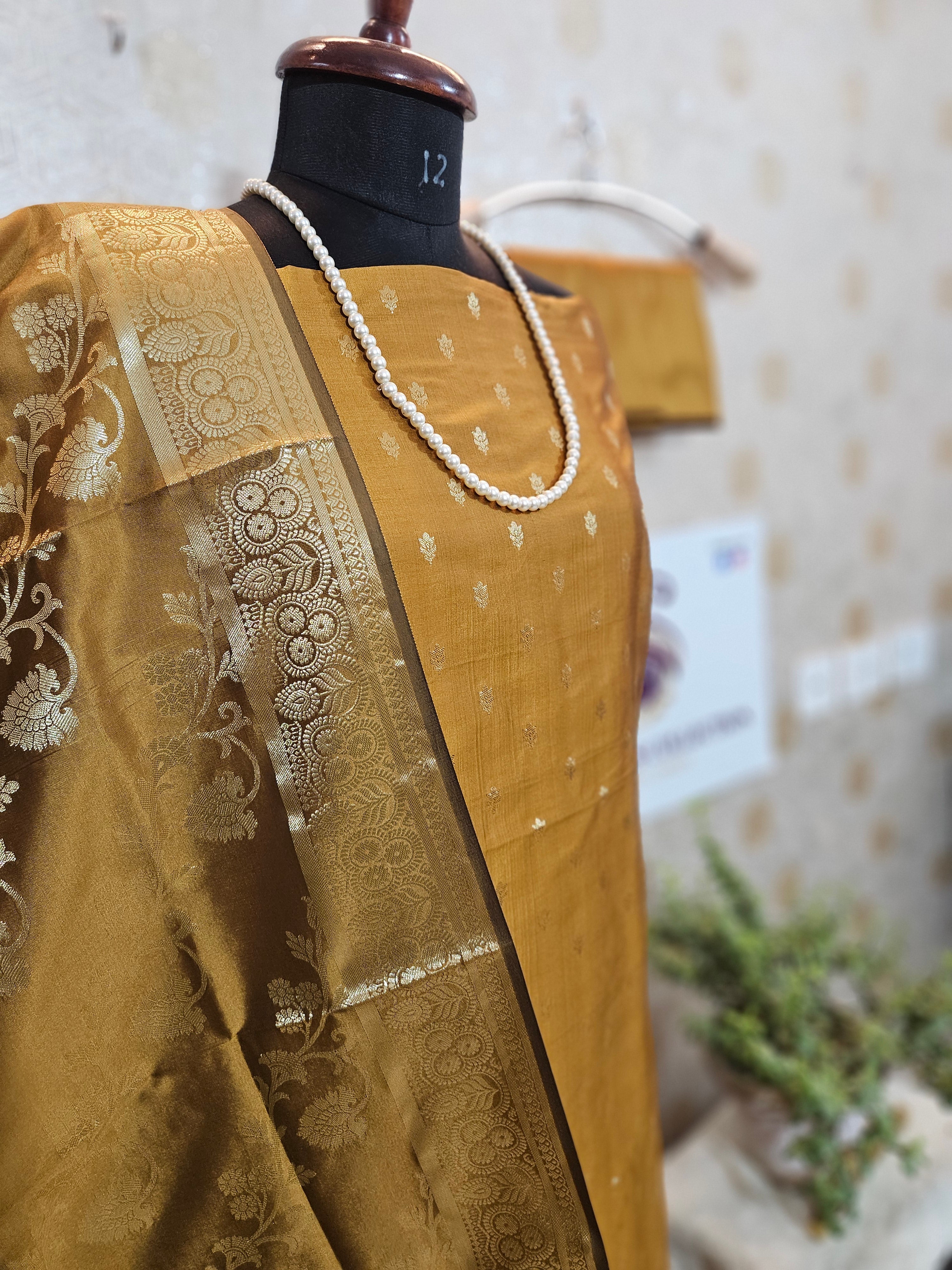 071 : Golden Banarsi Silk Suit